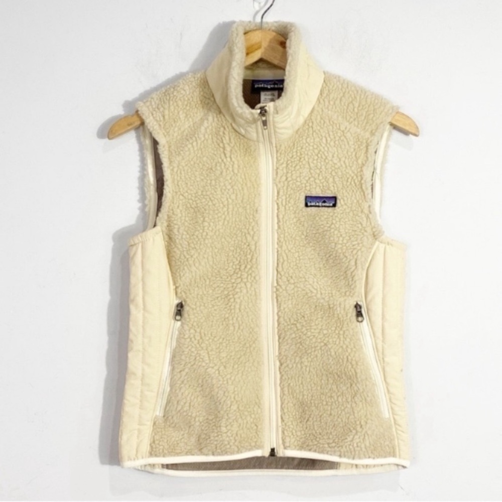 Patagonia Women’s Classic Retro X Beige Fleece Vest